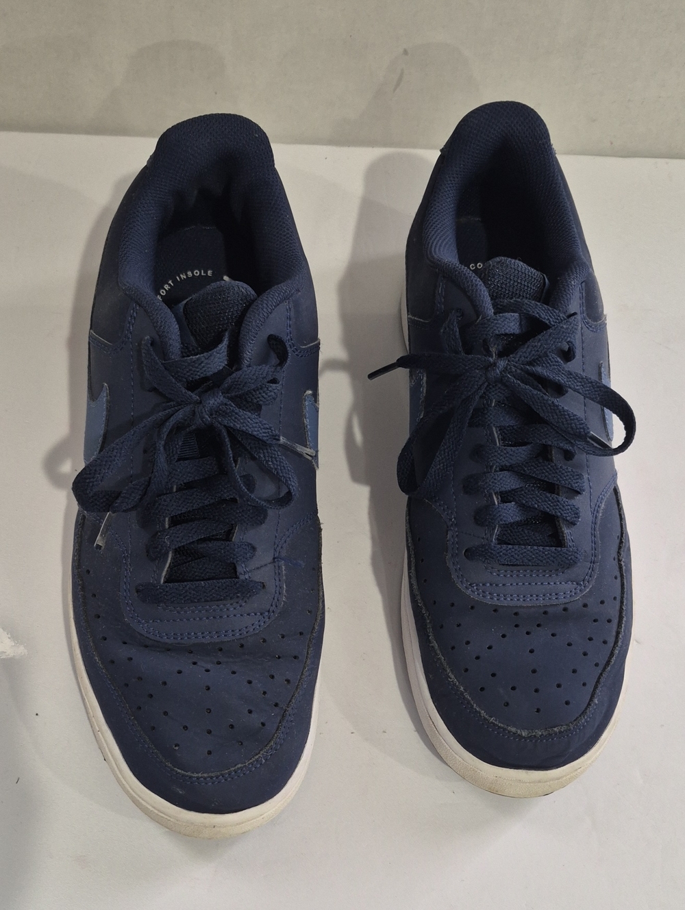 Nike Men's Navy Blue Lace-Up Sneakers Size 10.5